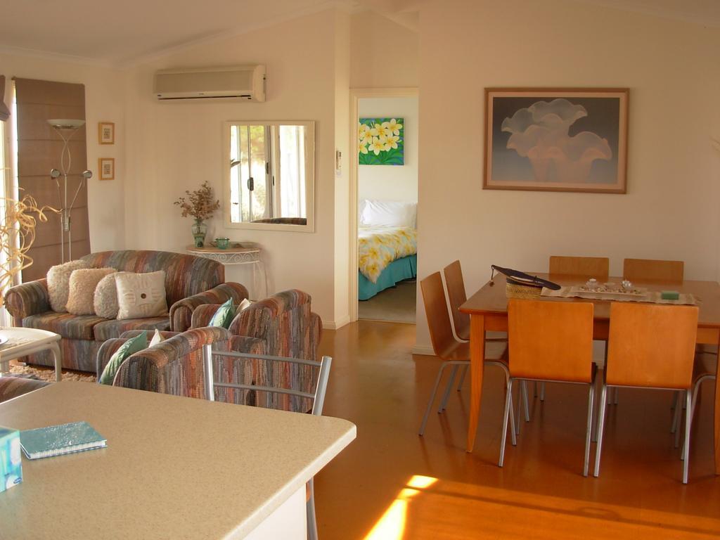 Linger Longer Cottages Порт-Эллиот Номер фото